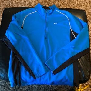 Men’s Nike Half Zip Pullover.